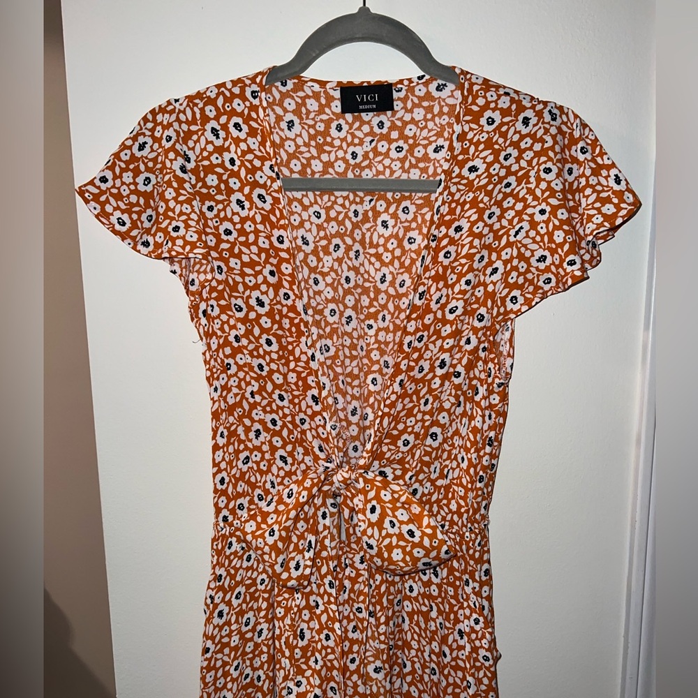 Vici dress size medium